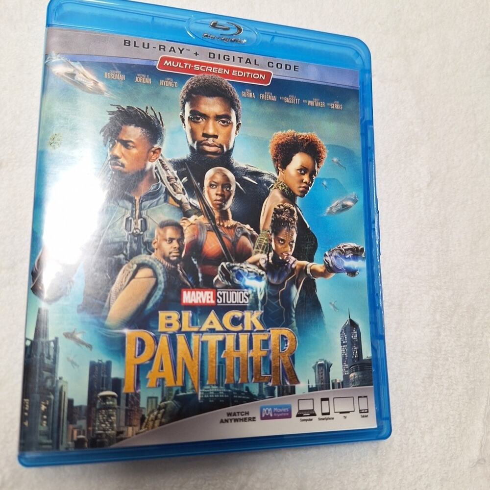 Black Panther (Marvel) Chadwick Boseman, (Blu-ray)(1 Disk Set) No Digital Code